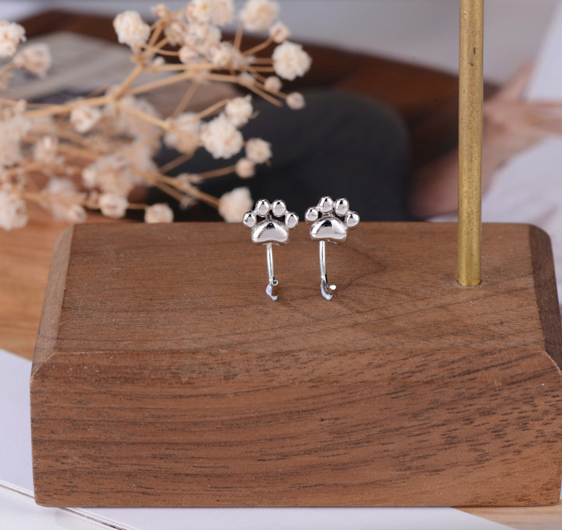 Boucle d’oreille pattes de chat en argent – Image 6